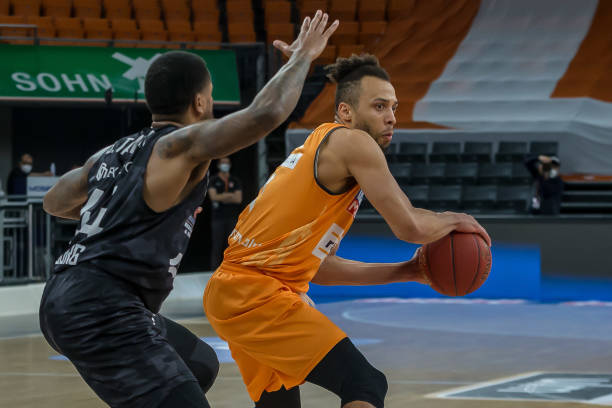 与库里的稳 与库里的稳