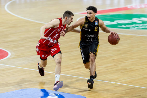 这次对阵中 这次对阵中