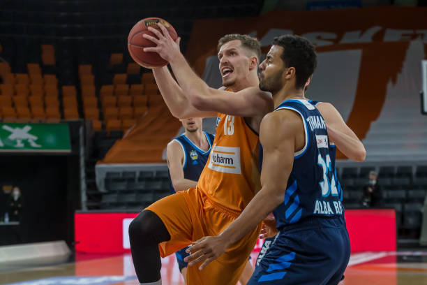 上展示出不 上展示出不